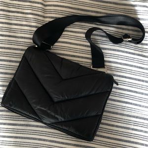 Caraa / Athleta | Nylon Crossbody | A+ Travel Bag!